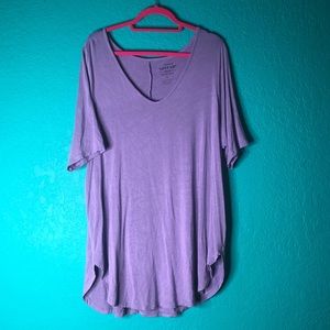 Lavender vneck top